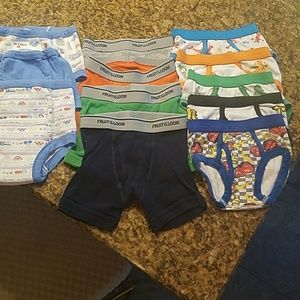Lot of 12 pairs of 2t/3t boys underwear